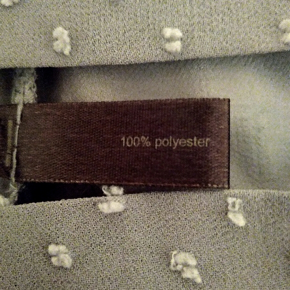 🎁The Limited Gray Sheer Dotted V-neck Top/Blouse - Picture 8 of 9